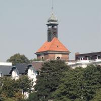 17805_0107 Kirchturm der Christianskirche - Dächer historischer Häuser an der Rainvilleterrasse. | 